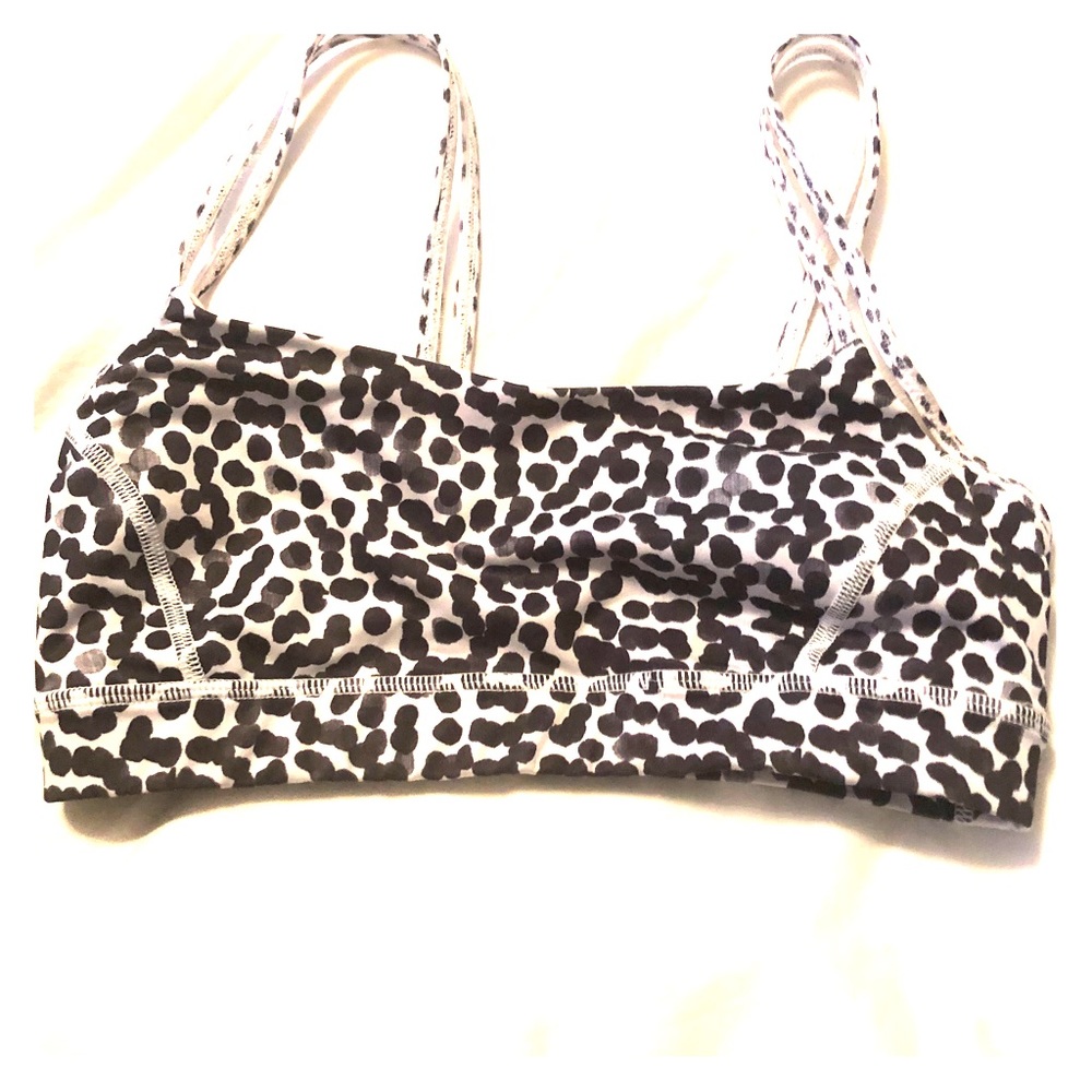 Lululemon sports bra